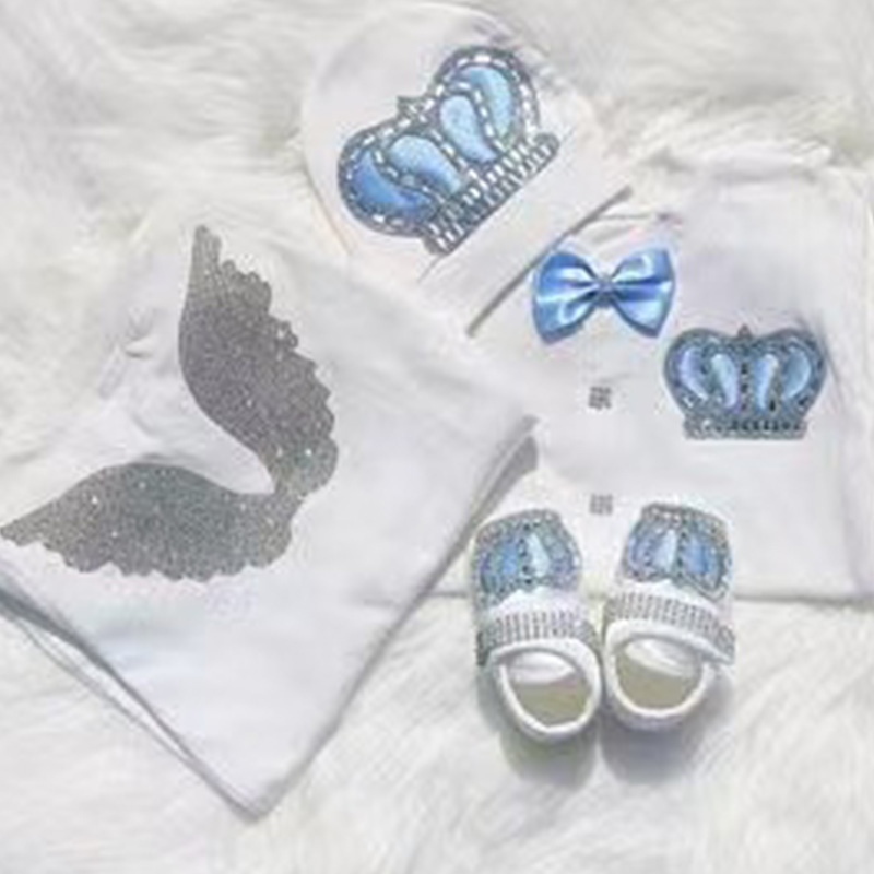 Baby Clothing Name - ชุดรอมเปอร์ต้อนรับกลับบ้าน 4 ชิ้น เสื้อผ้าเด็กอ่อน ปักชื่อได้ มงกุฎประดับเพชร