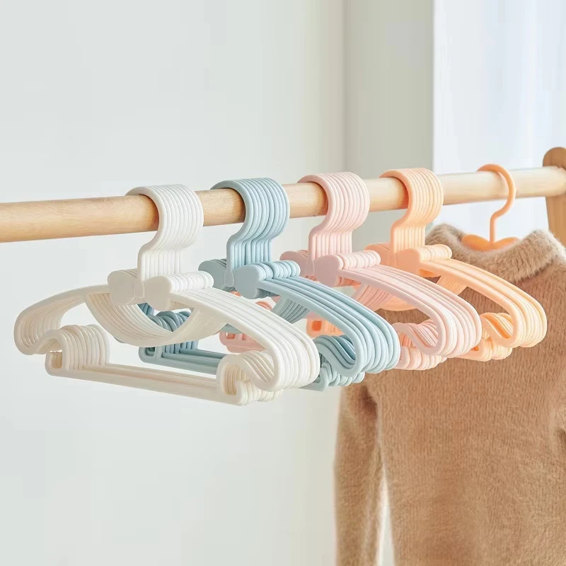 ไม้แขวนเสื้อเด็กแบบพกพา 10 ชิ้ - Baby Clothing Display บทวิจารณ์และราคา